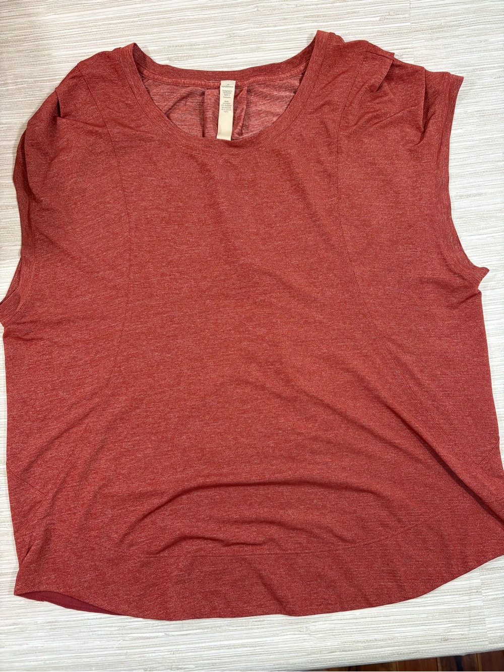 LULULEMON 6 ✨ adult sleeveless active top great condition
